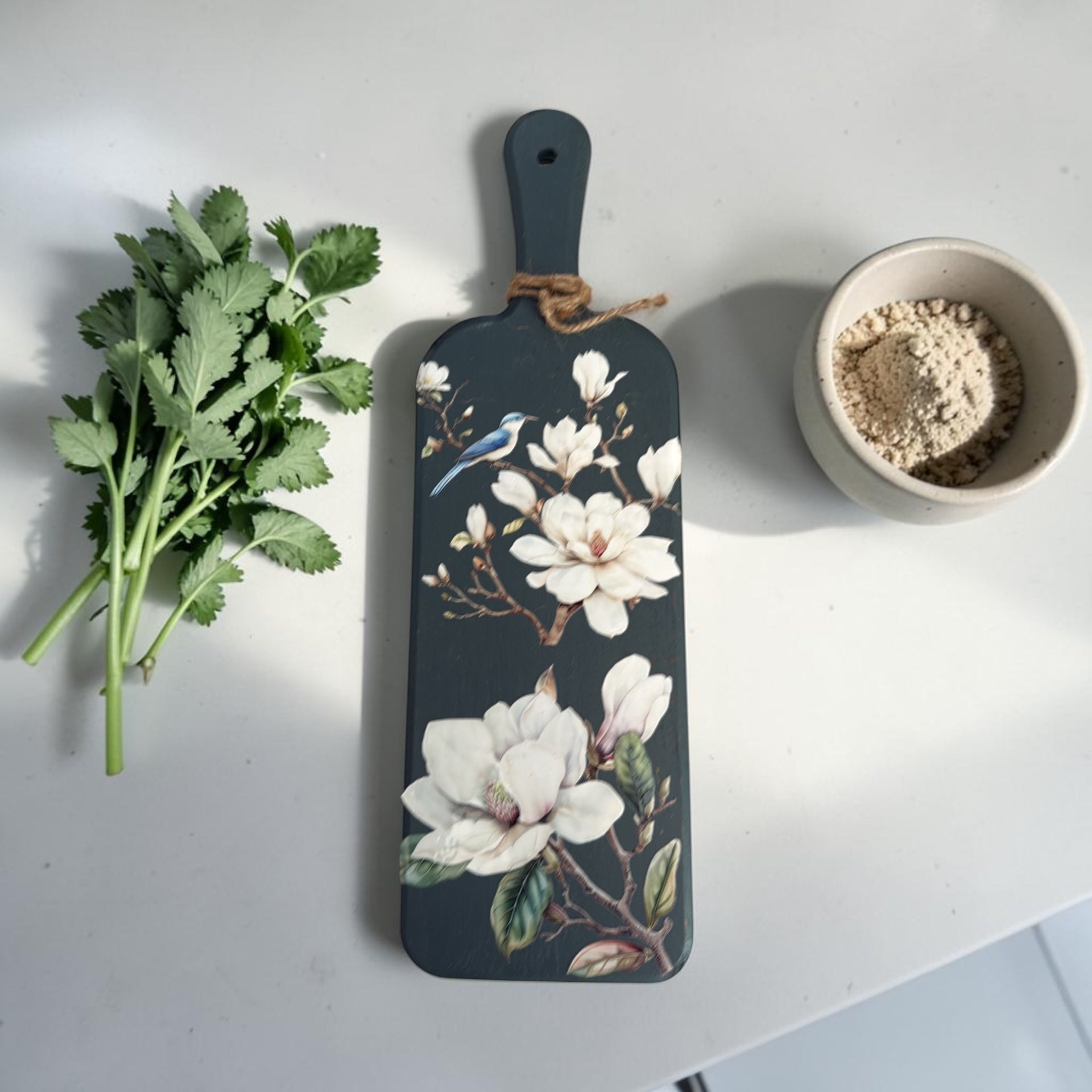 Vintage Cobalt Blue Floral Tall Wooden Cutting Board – Decorative Kitchen Serving Plaque