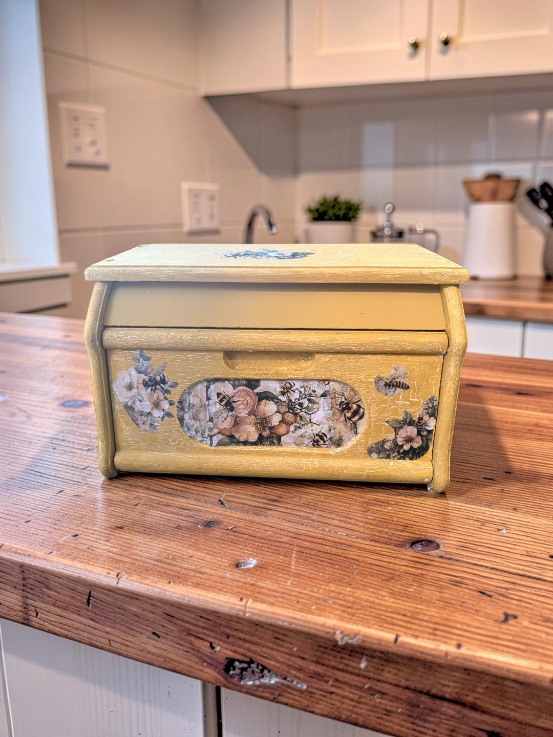 Large Handcrafted Floral Bread Box, Custom Painted Wooden Bread Bin, Farmhouse Flower Kitchen Storage, Vintage, Chippy Style Cottage core Gift
